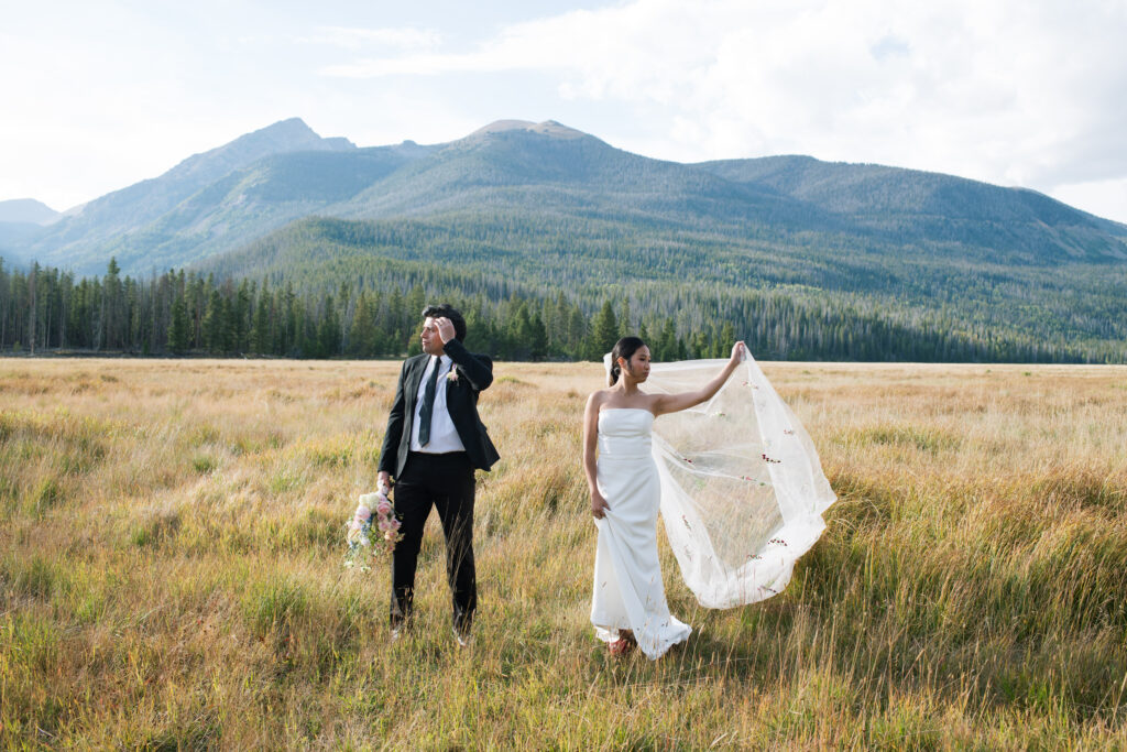 The Roam Photography Retreat micro wedding in Rocky Mountain National Park, Colorado