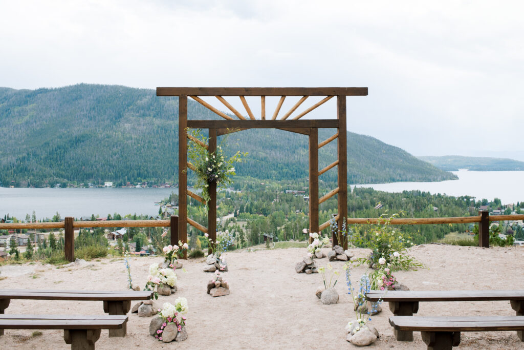 The Roam Photography Retreat micro wedding in Grand Lake, Colorado