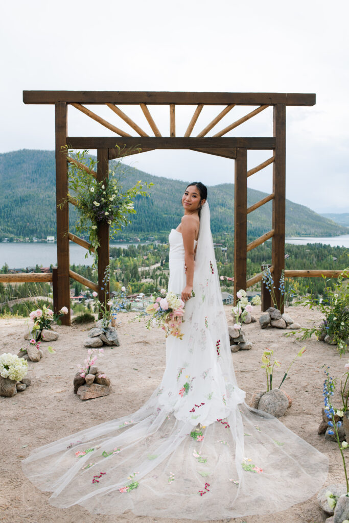 The Roam Photography Retreat micro wedding in Grand Lake, Colorado