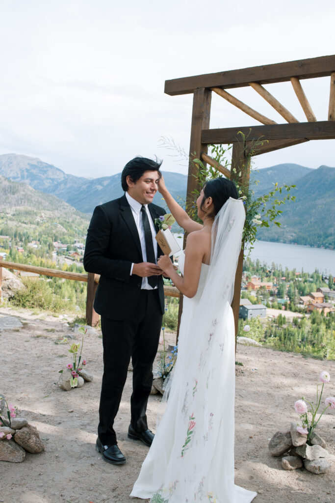 The Roam Photography Retreat micro wedding in Grand Lake, Colorado