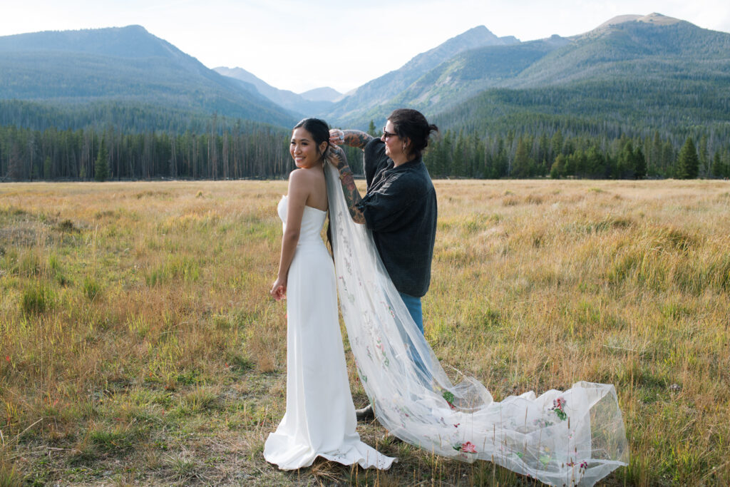 The Roam Photography Retreat micro wedding in Rocky Mountain National Park, Colorado